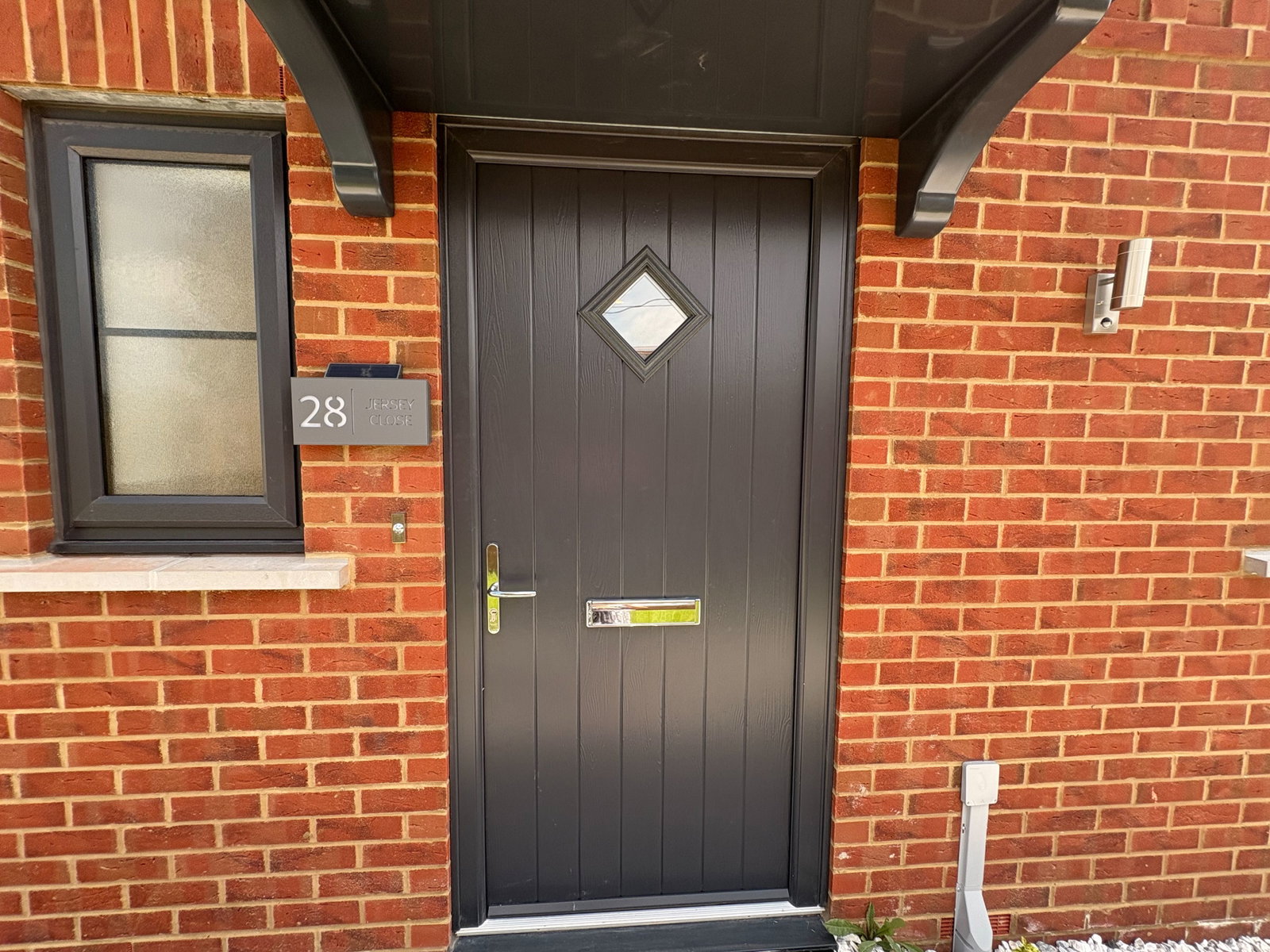 Semi Detached House for sale in Hougton Regis, Hougton Regis, Hougton Regis, Hougton Regis , LU5 6XN, 895 m²