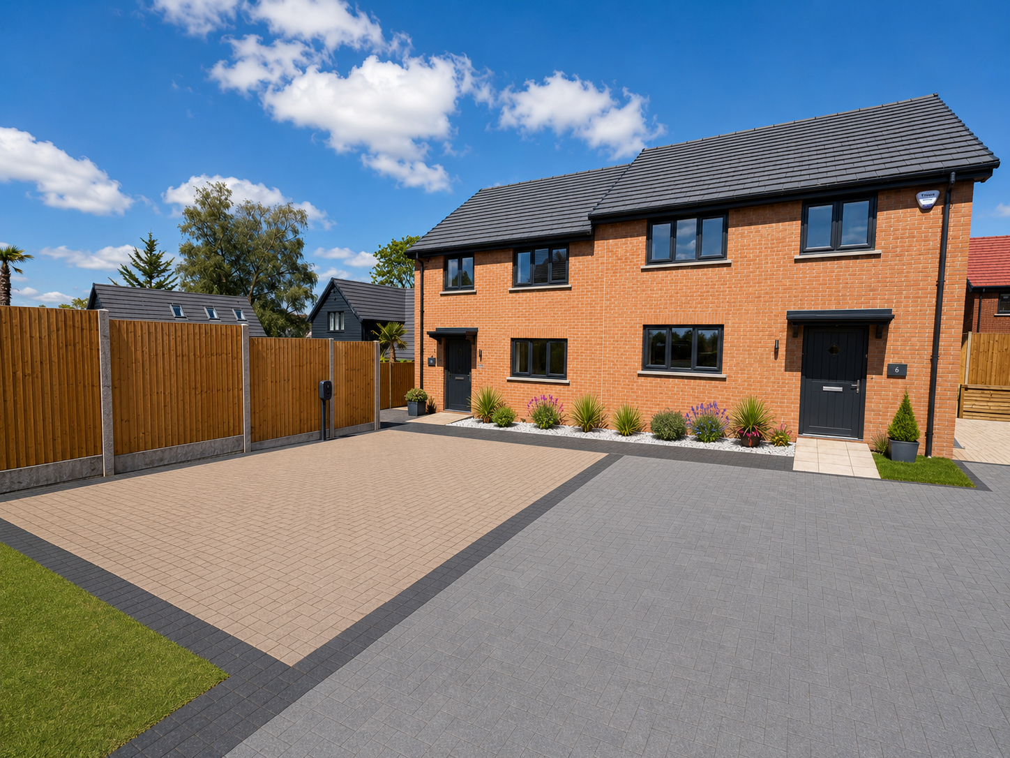 Semi Detached House in Hougton Regis 
