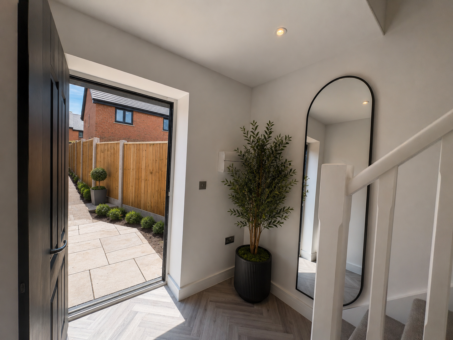 Semi Detached House in Hougton Regis 
