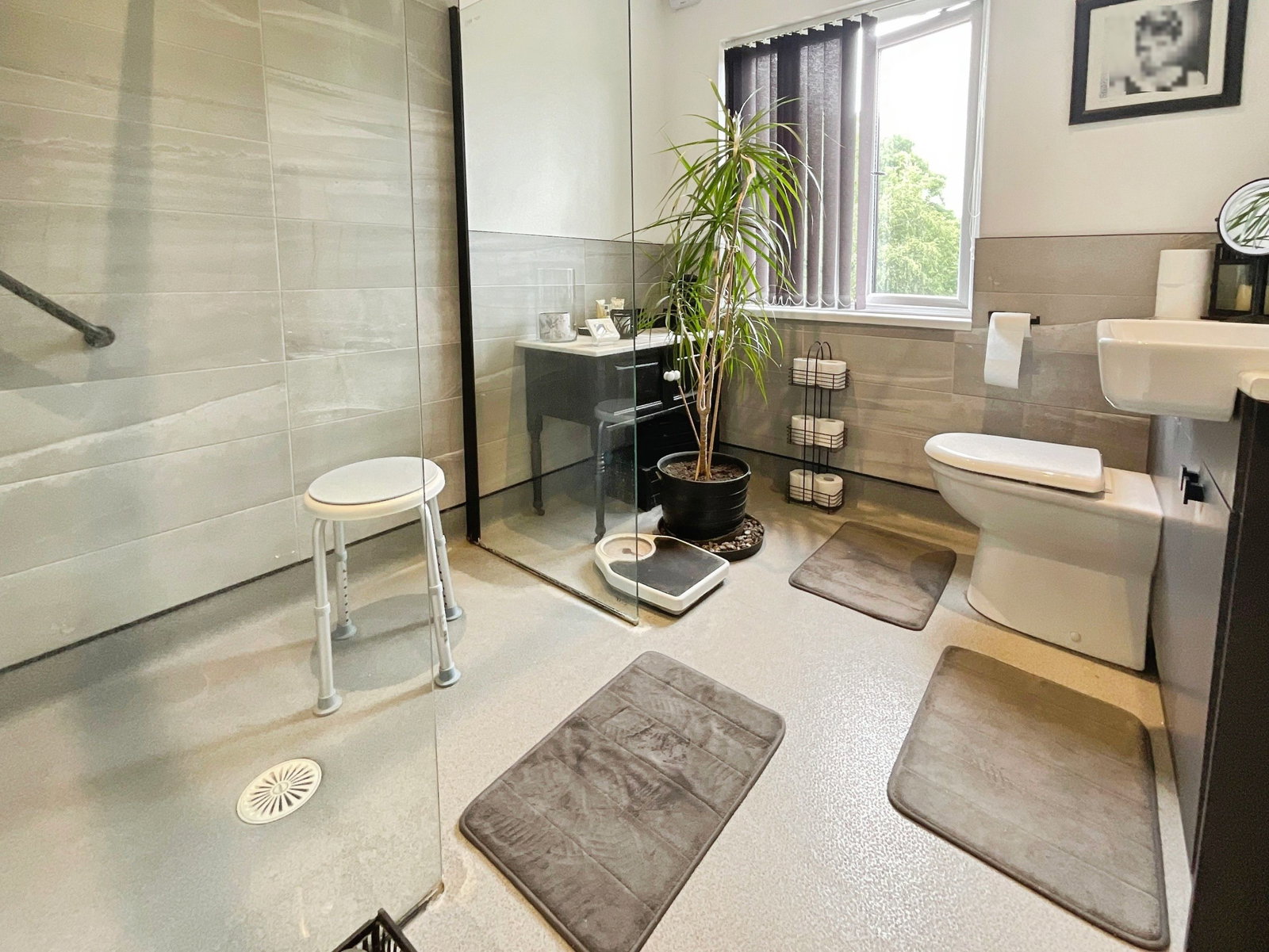 Semi Detached House in Brierley Hill
