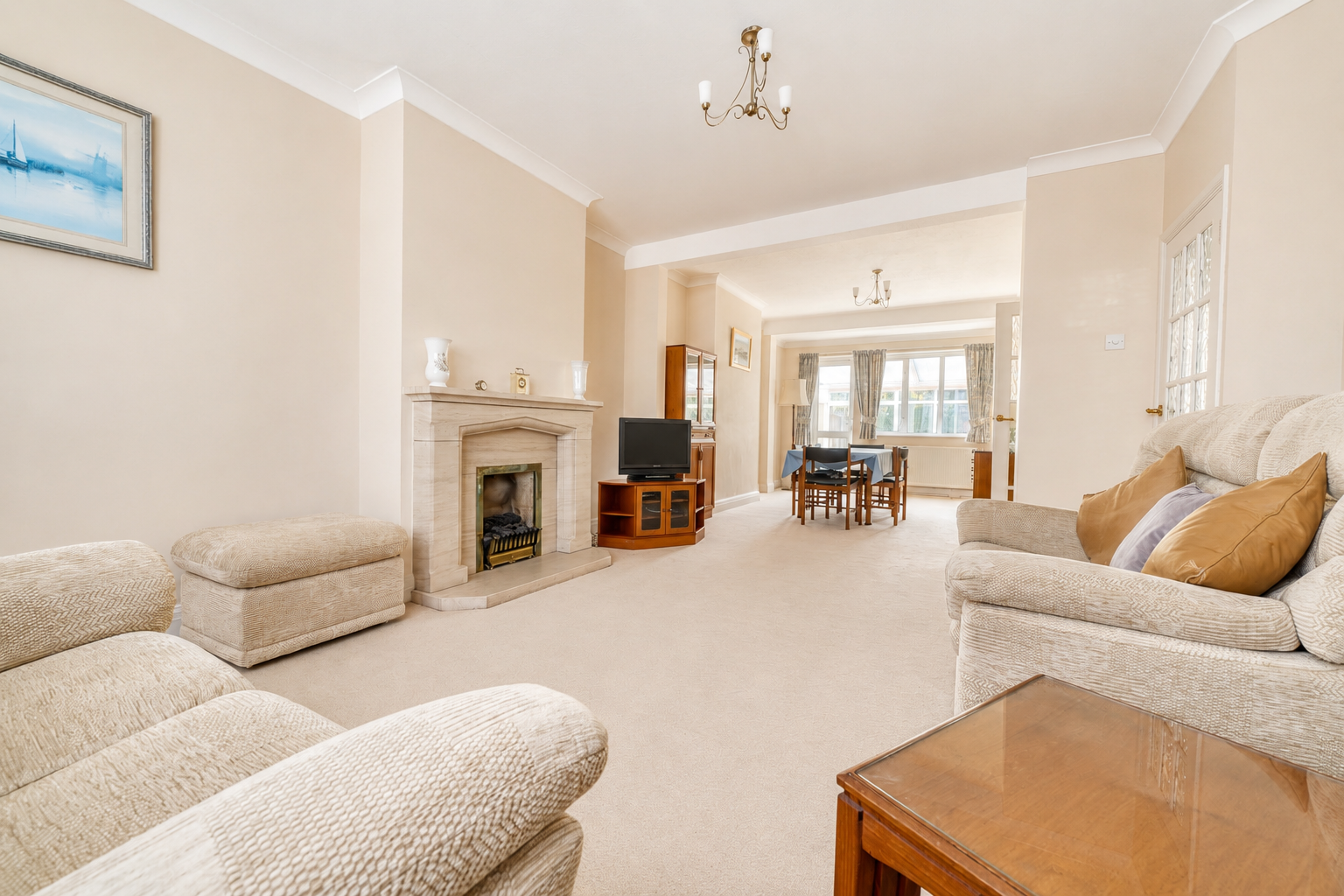 Semi Detached House for sale in Orpington, Fairview Drive, Orpington, BR6 9NX