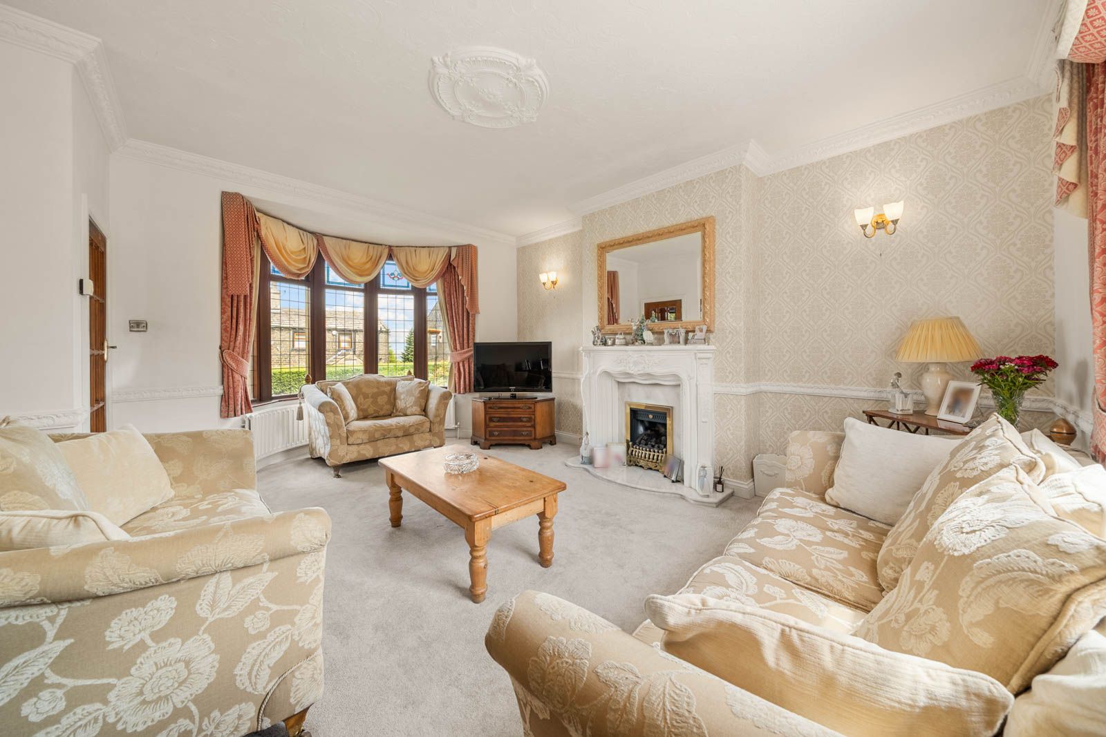 Detached House in Bradford