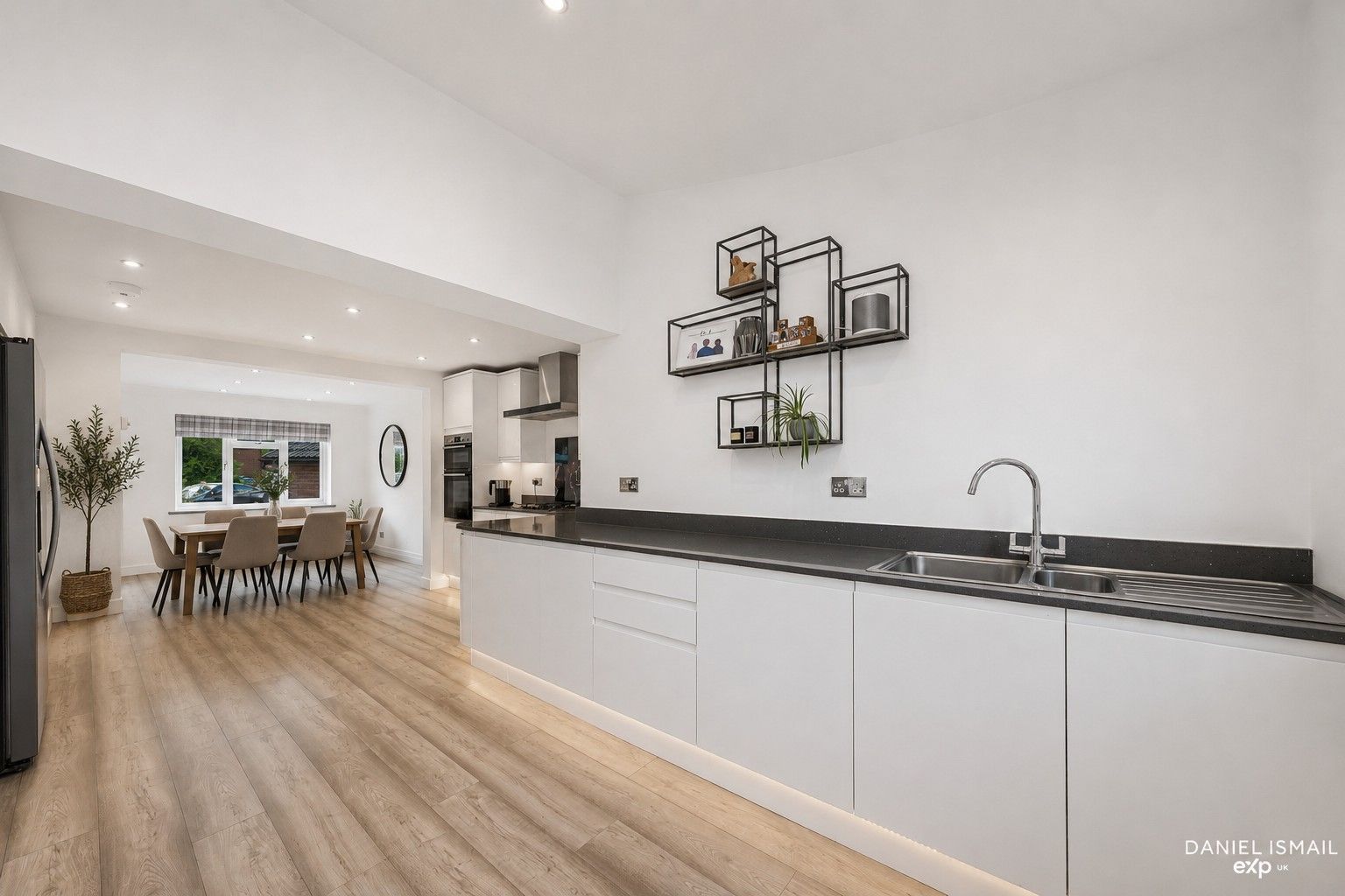 Detached House in Basildon