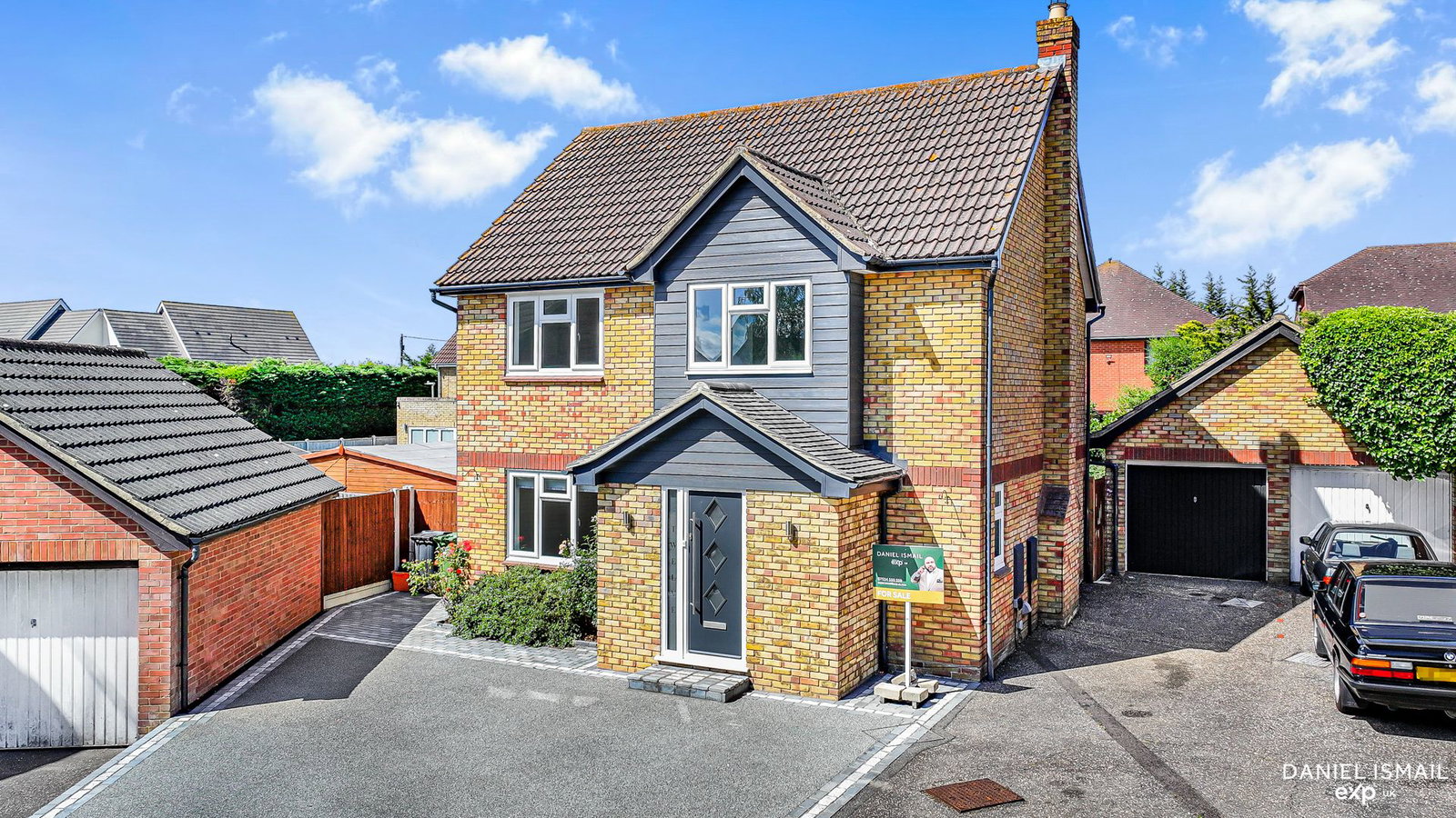 Detached House in Basildon