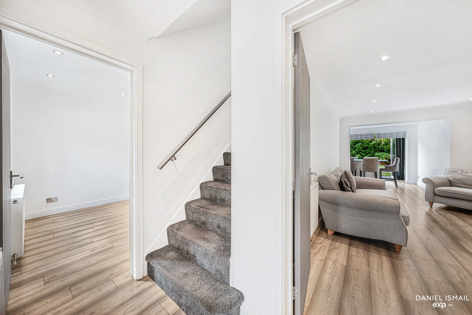 Detached House in Basildon