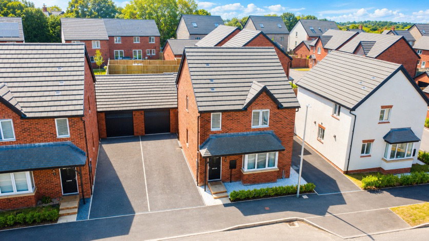 Detached House in Swansea