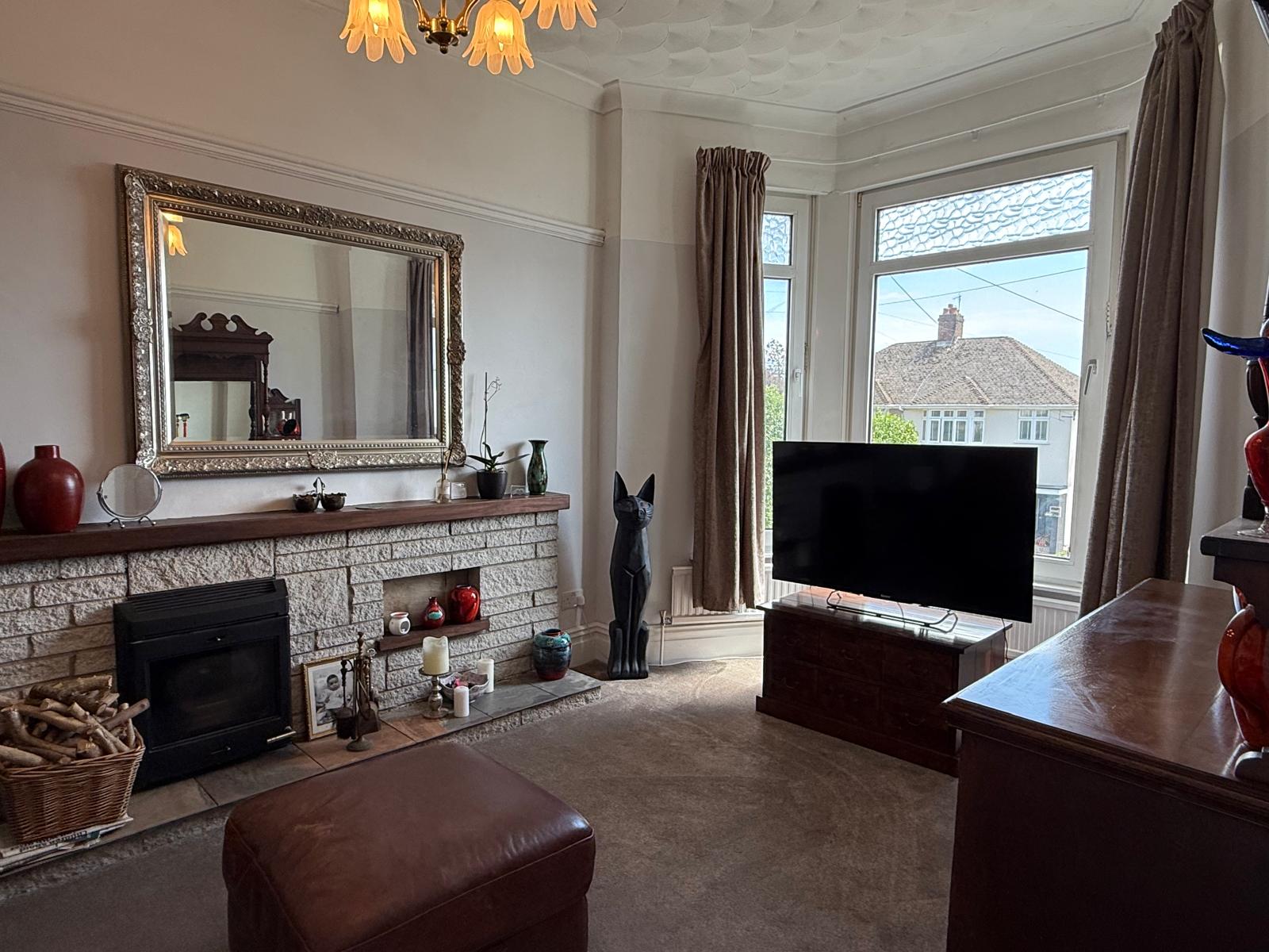 Detached House in Swansea