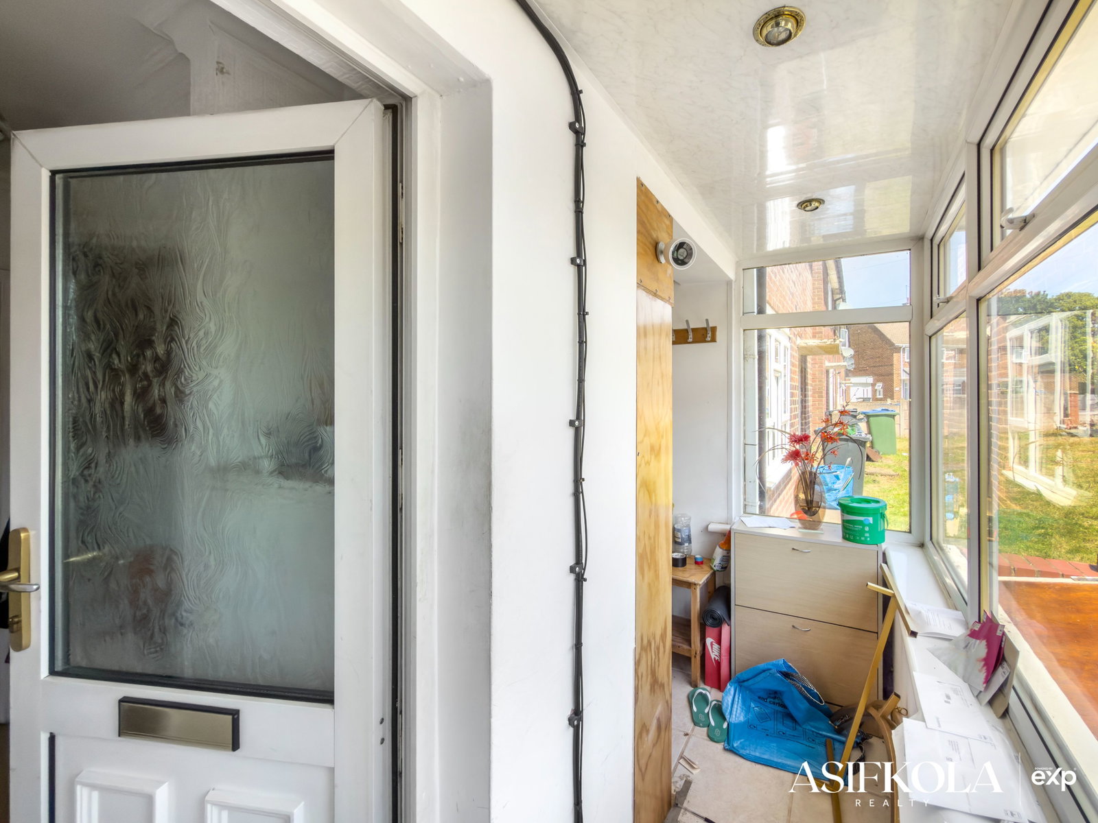 Terraced House for sale in West Bromwich, Dawes Avenue, West Bromwich, B70 7LR, 1749 m²