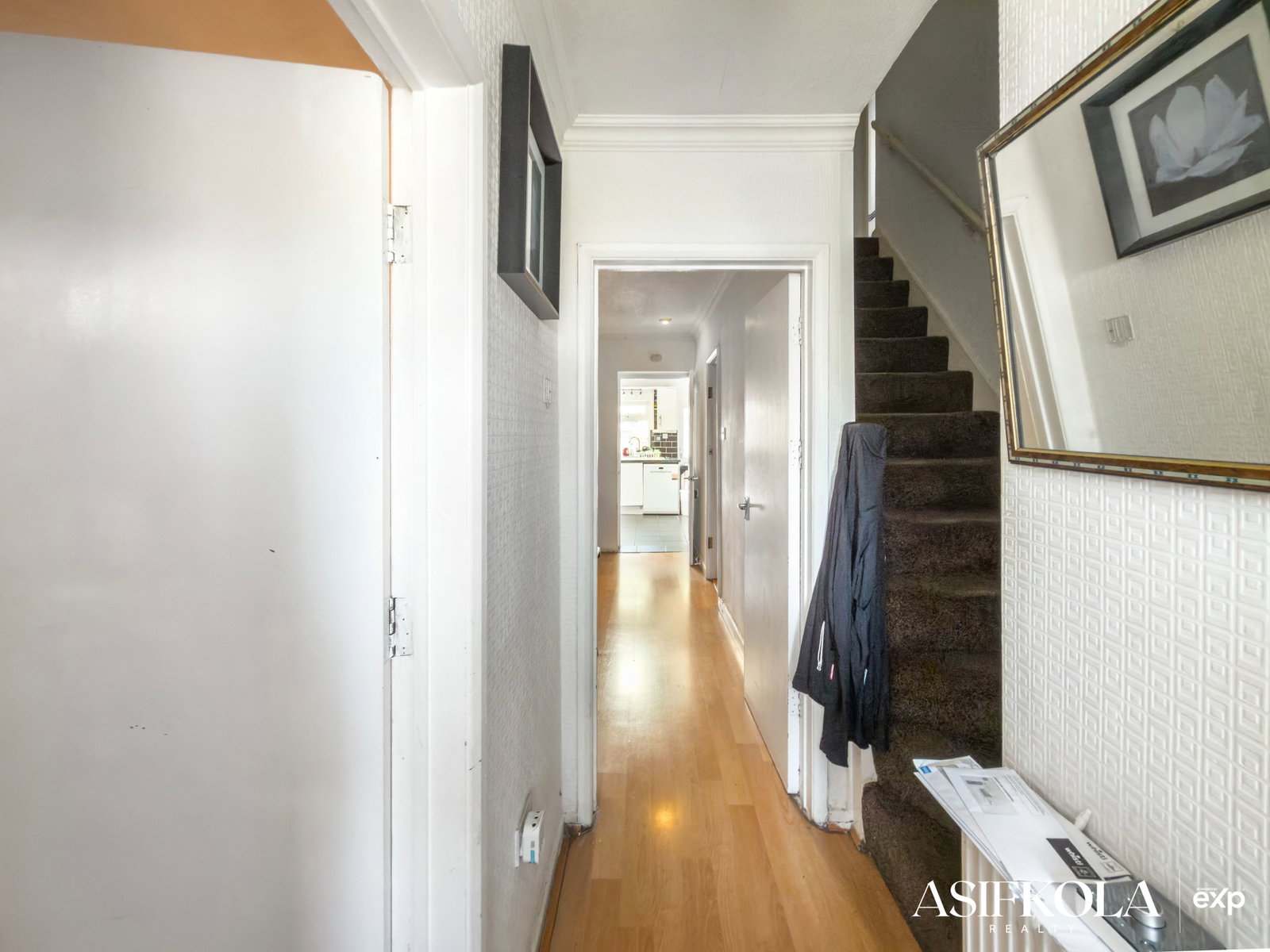 Terraced House for sale in West Bromwich, Dawes Avenue, West Bromwich, B70 7LR, 1749 m²