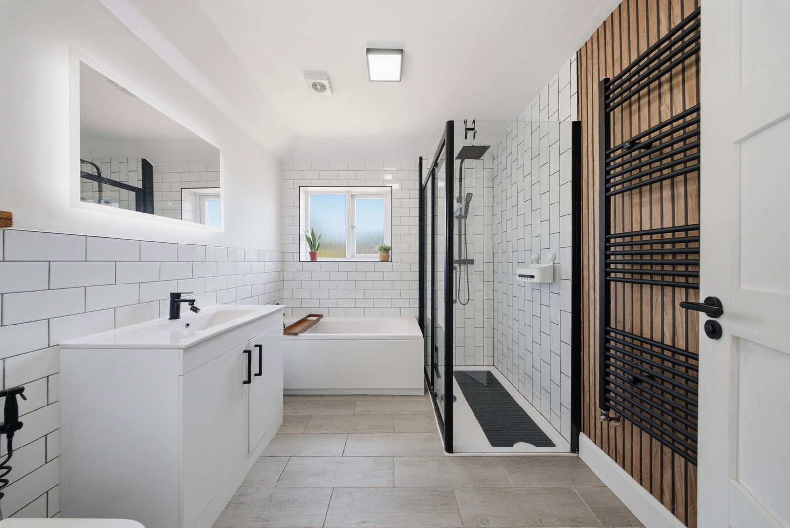 Semi Detached House in Isleworth