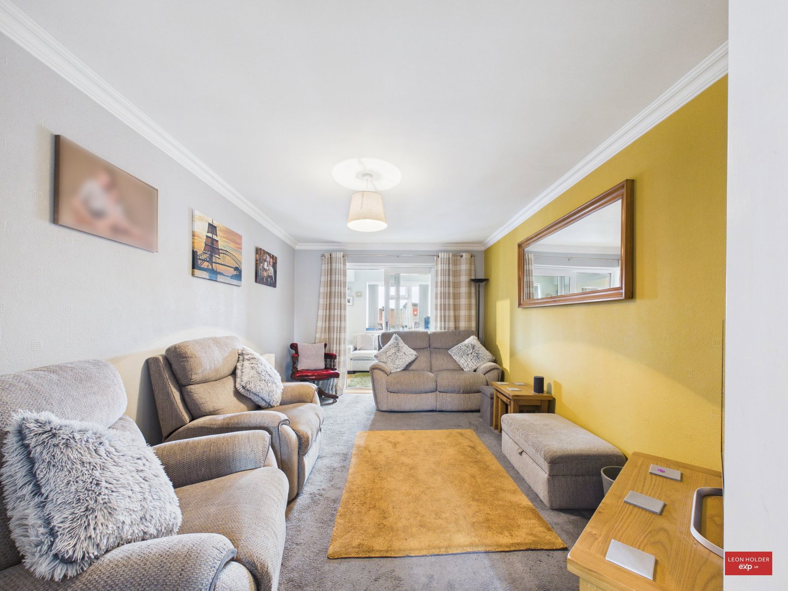 Semi Detached House in Gloucester