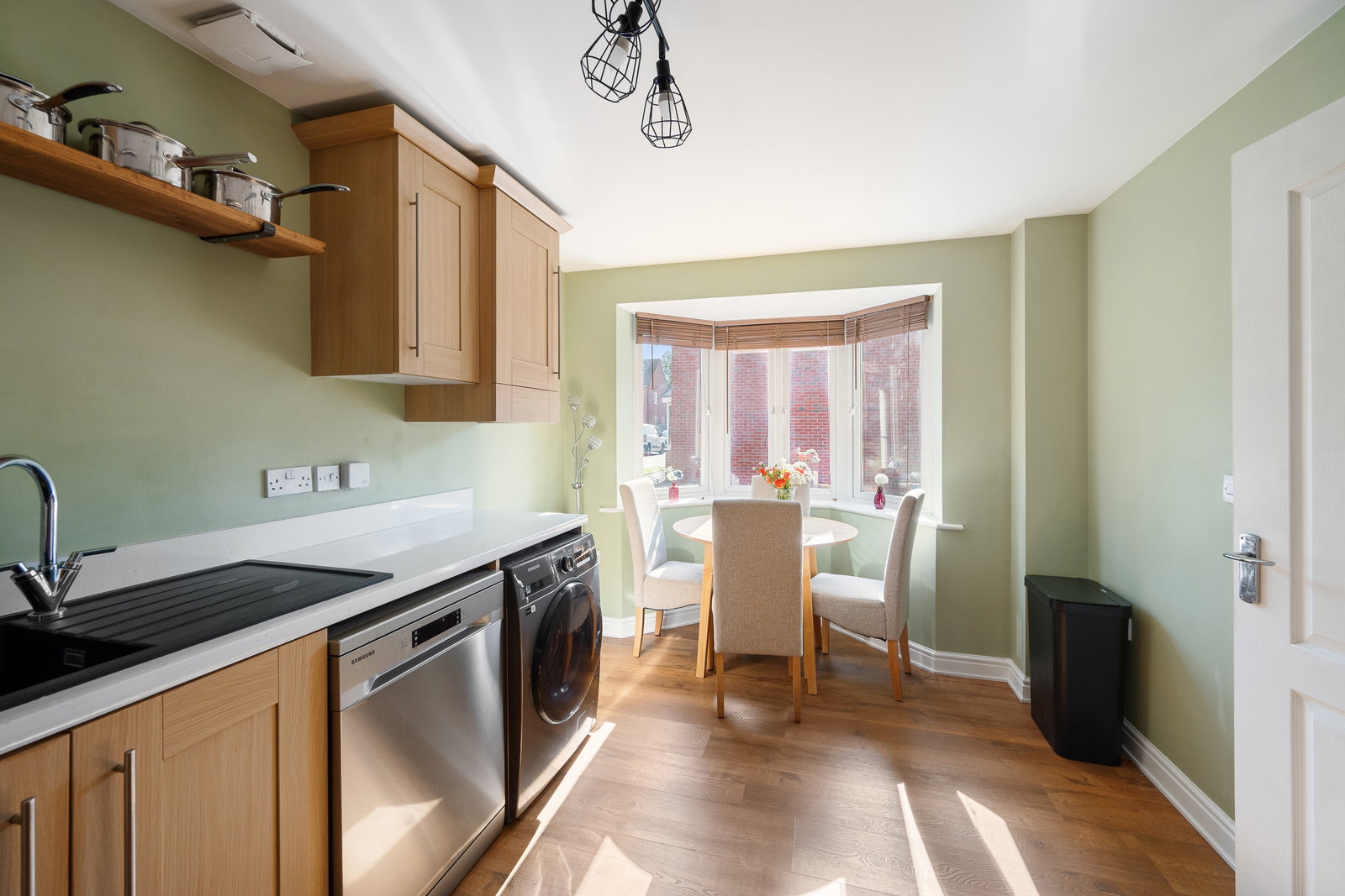 Semi Detached House for sale in Grantham, Thorneydene Gardens in Grantham, 1183 m²
