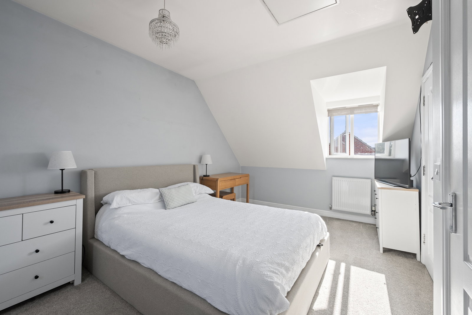 Semi Detached House for sale in Grantham, Thorneydene Gardens in Grantham, 1183 m²