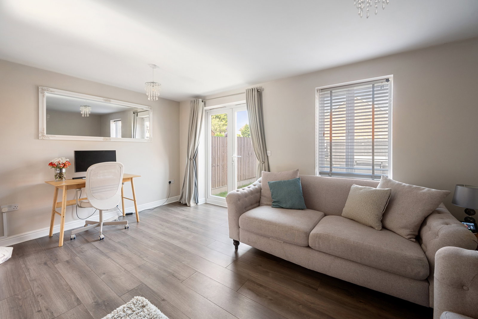 Semi Detached House in Grantham