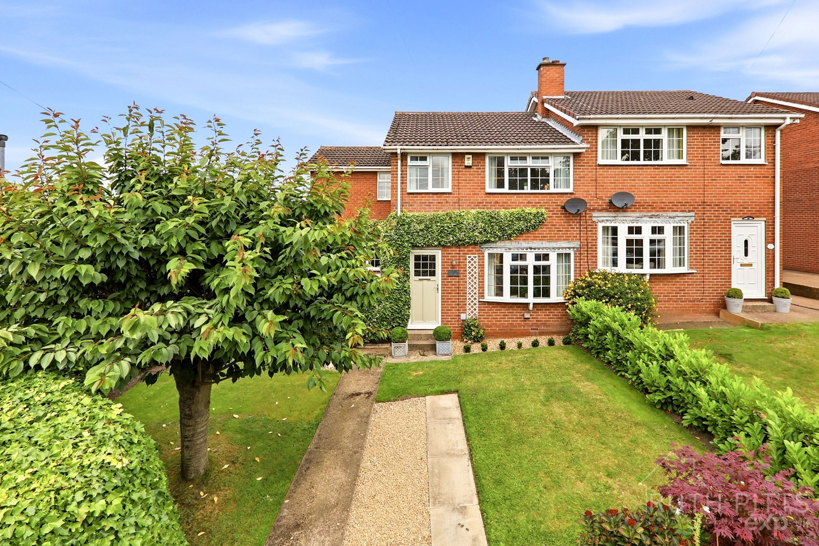 Semi Detached House in Pontefract