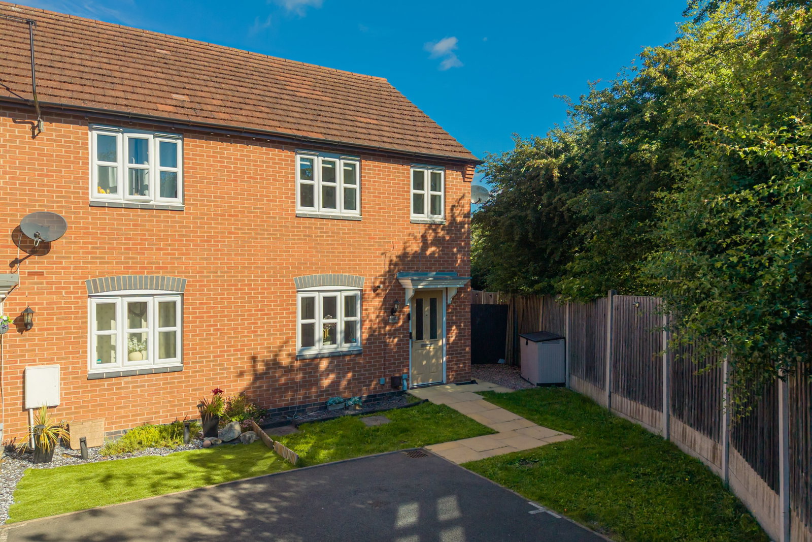 End Of Terrace House in Burton-on-trent