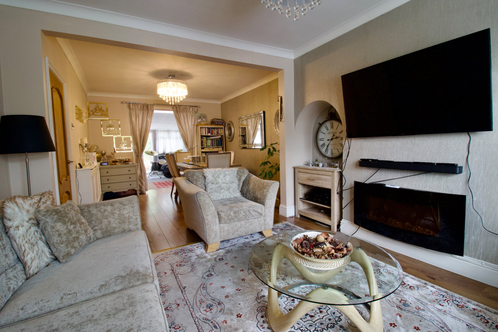 Semi Detached House in Romford