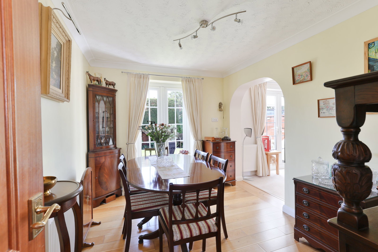Detached House in Bedford