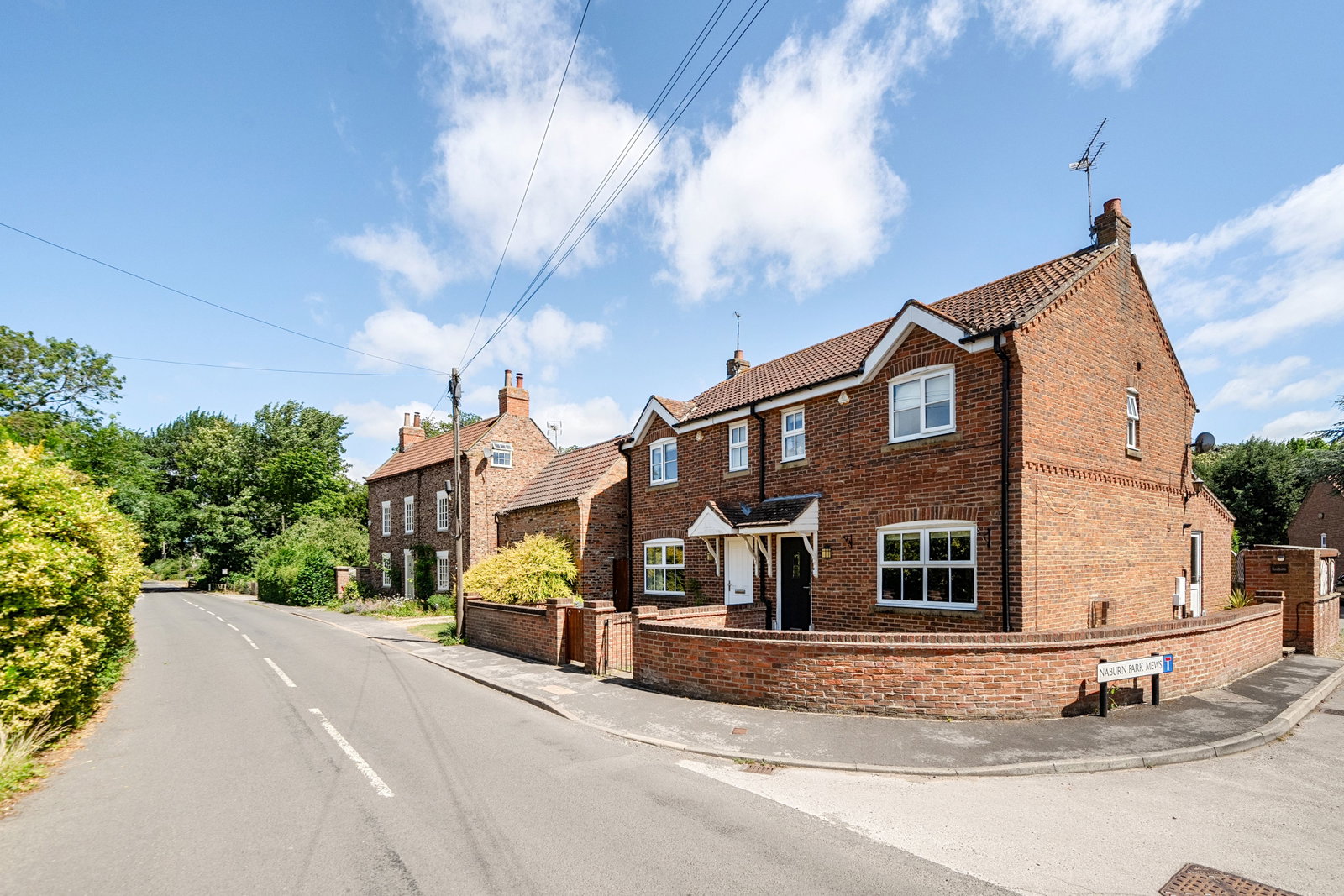 Semi Detached House in York