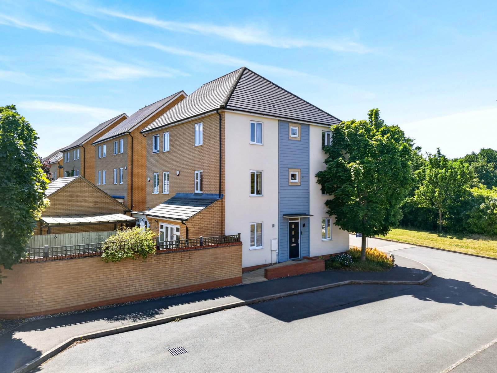 Semi Detached House in Milton Keynes