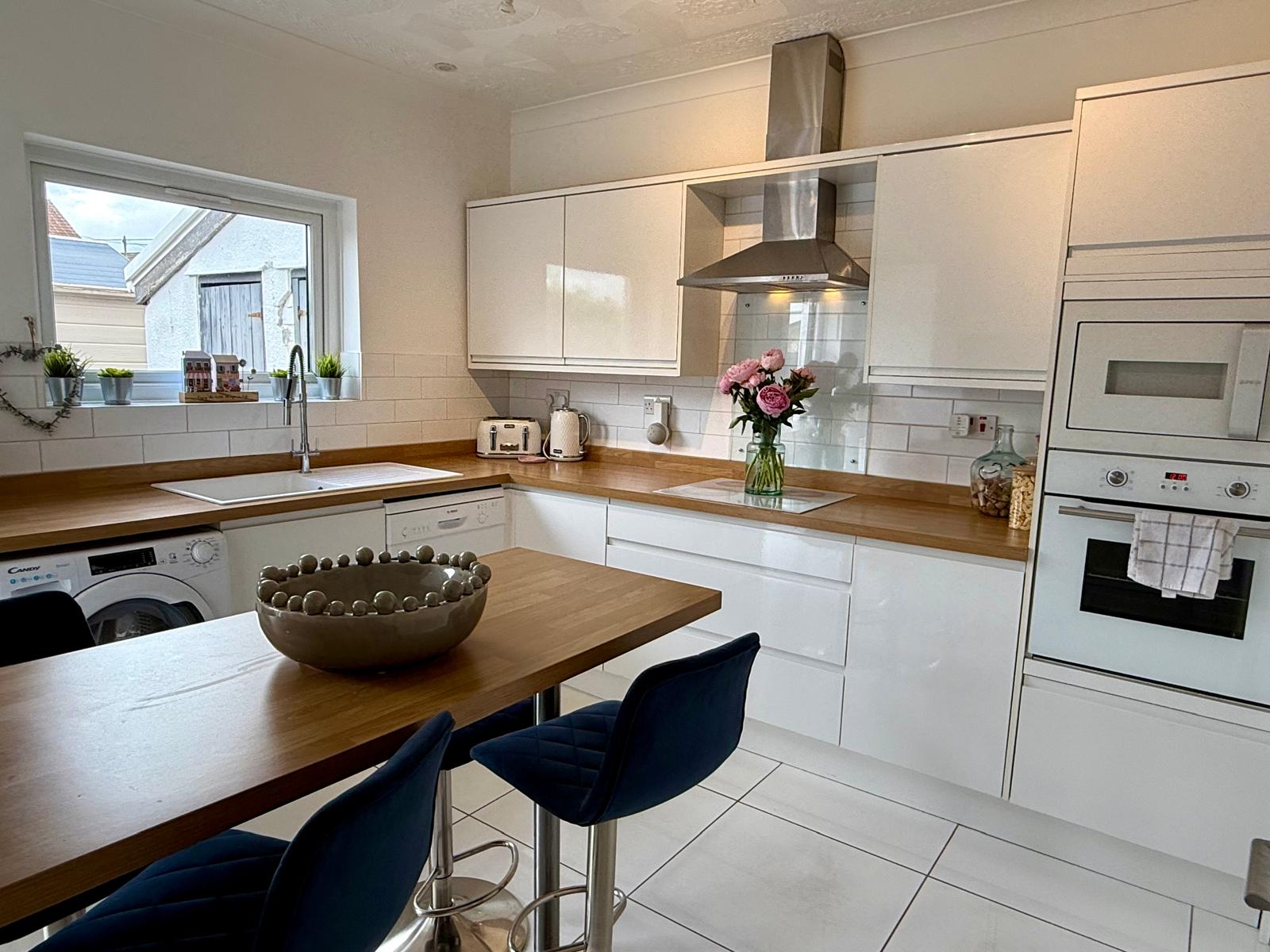Semi Detached House in Swansea