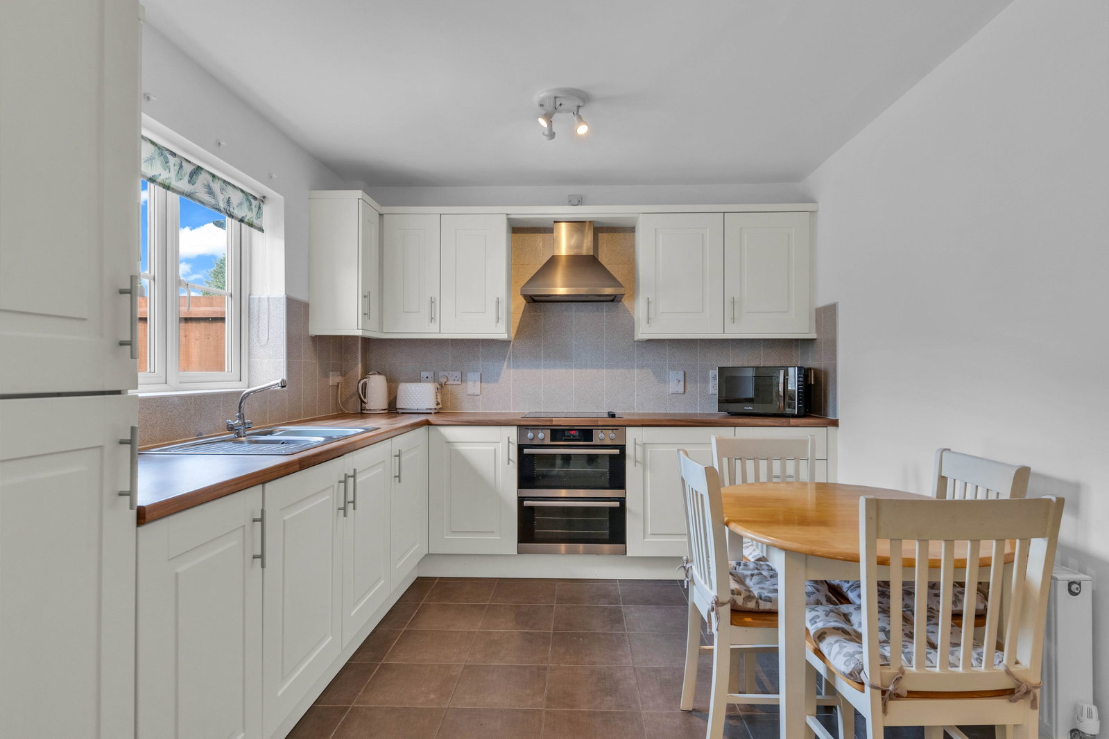 Bungalow in Leicester