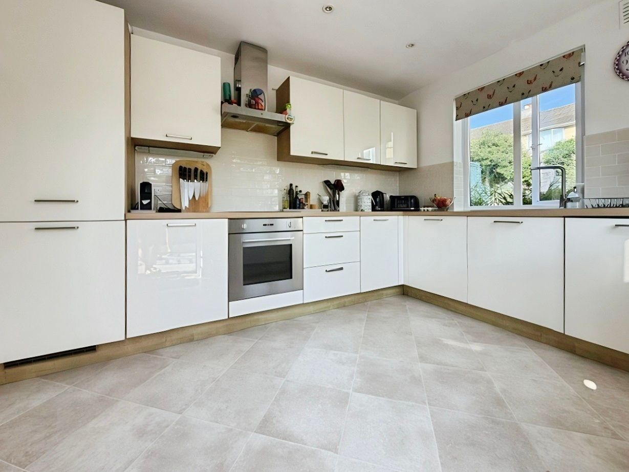 Semi Detached House in Bath