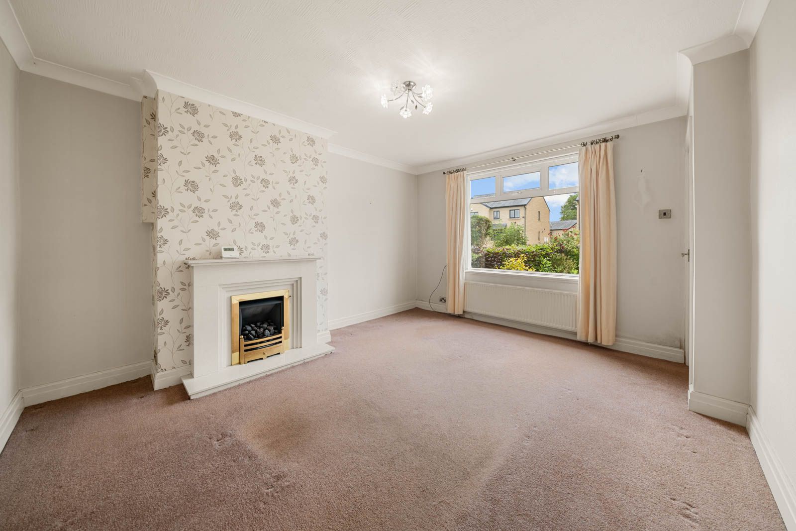 Semi Detached House in Bradford