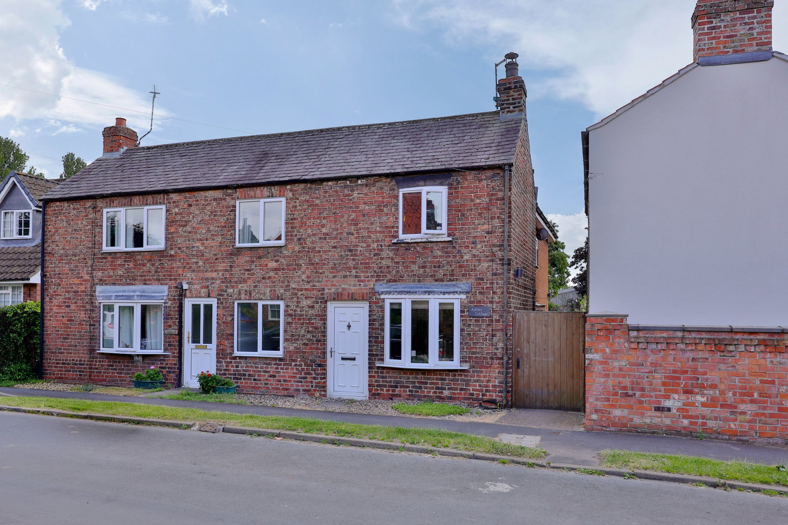 Semi Detached House in York