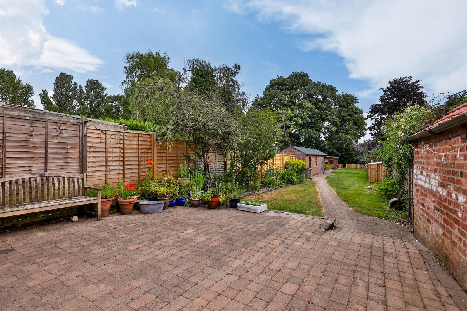 Semi Detached House for sale in York, Ashley Cottage, Shiptonthorpe, 1078 m²