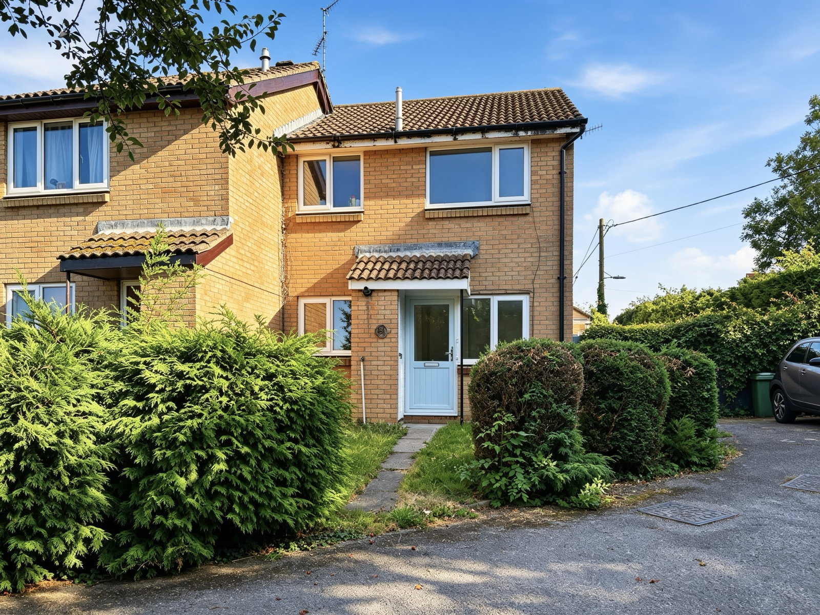 Terraced House in Pontypool