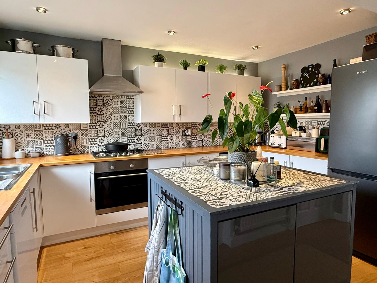 Detached House in Swansea