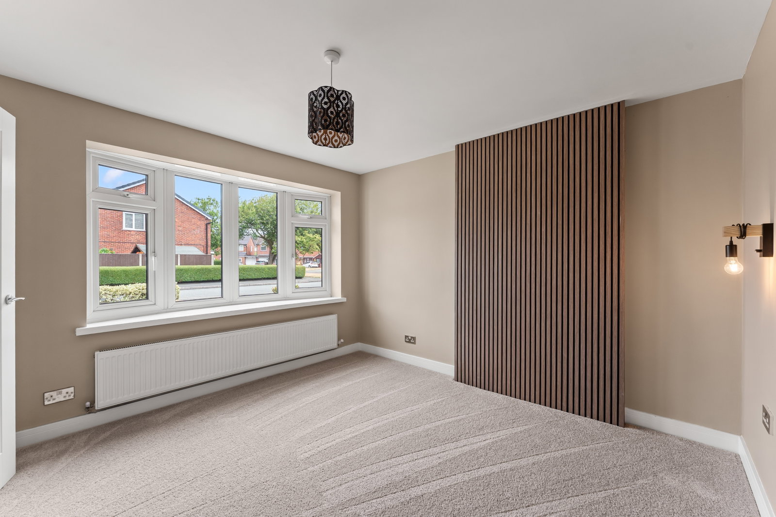 Semi Detached Bungalow for sale in Congleton, Naseby Road, West Heath, Congleton, CW12 4QX, 556 m²