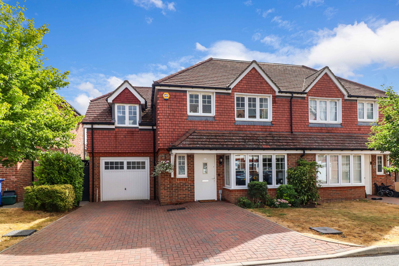 Semi Detached House for sale in Chesham, Culverhouse Way, Chesham, Buckinghamshire, HP5 3FG, 1671 m²