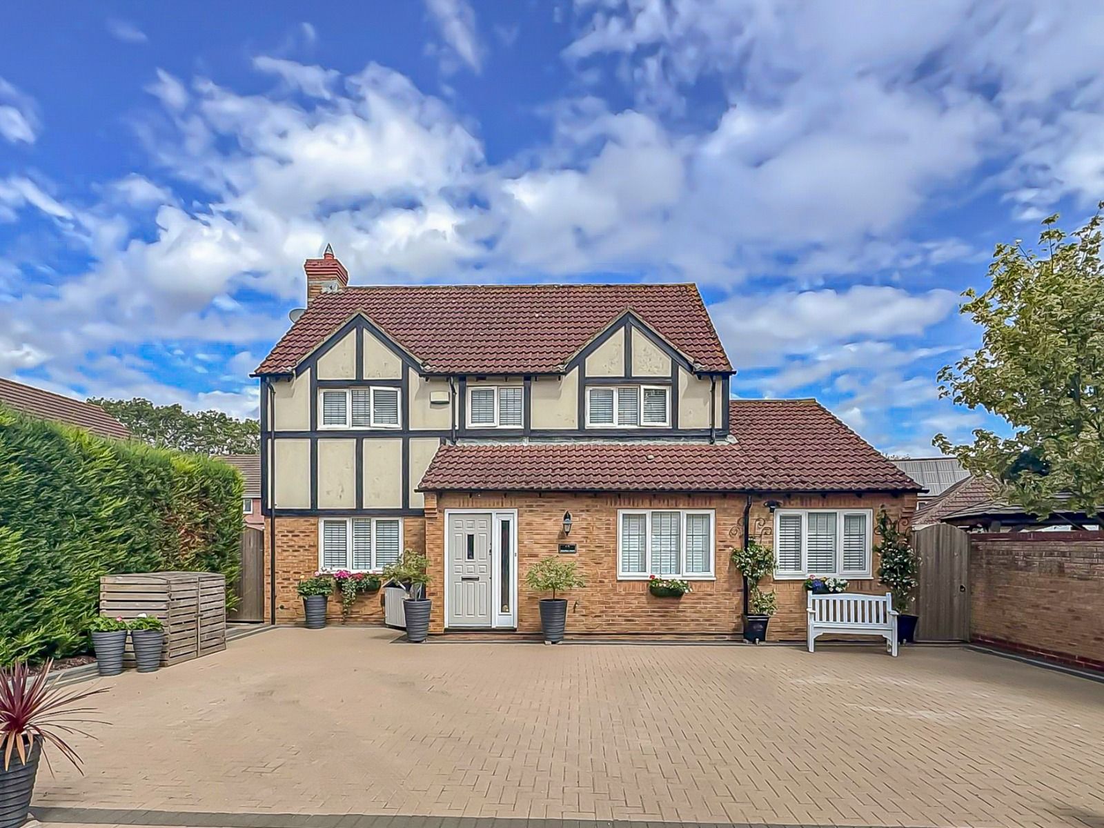 Detached House in Gloucester