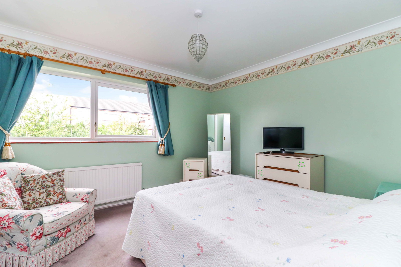 Maisonette for sale in Chesham, Hillside, Chesham, HP5 2PQ
