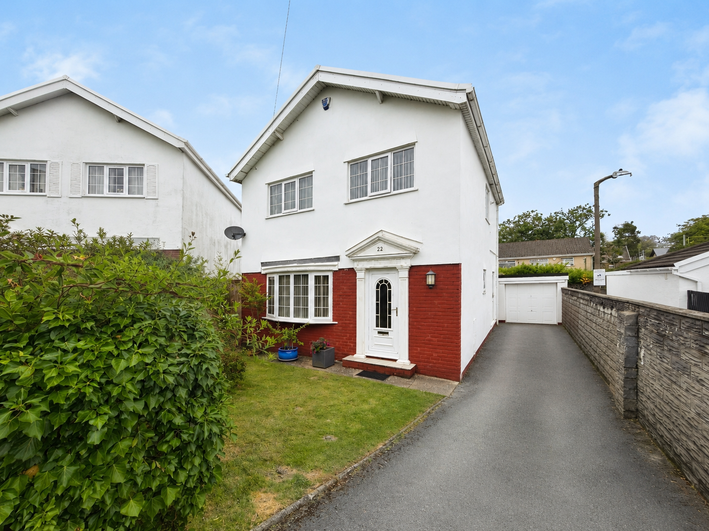 Detached House in Swansea