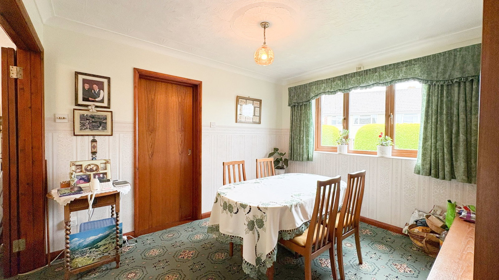 Bungalow in Bristol