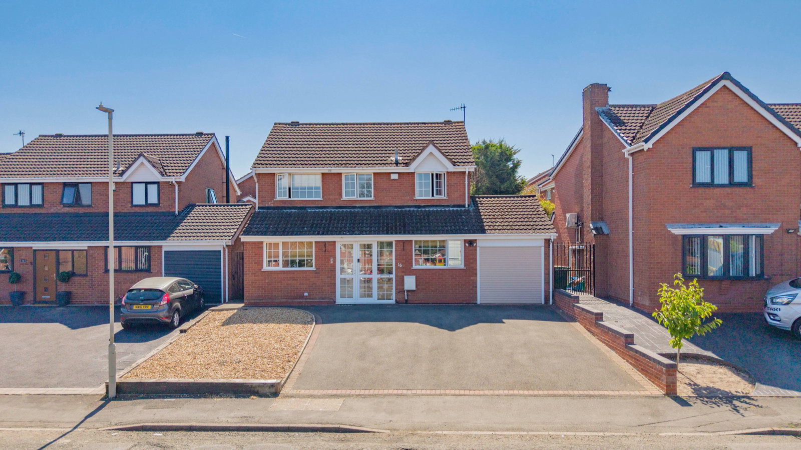 Detached House in Brierley Hill