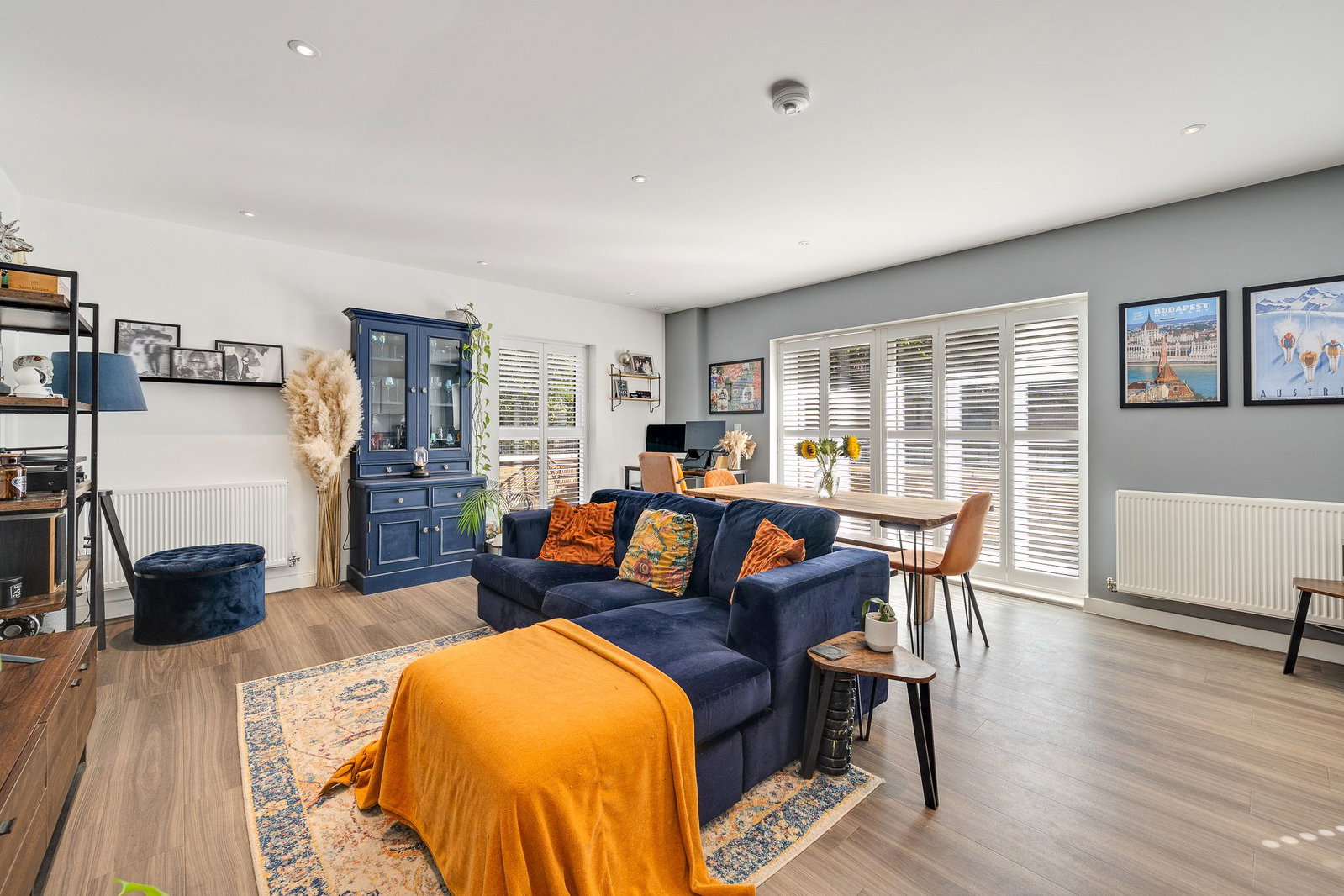 Apartment for sale in London, Augustine Court, Brumwell Avenue, Woolwich, SE18 6HY, 959 m²
