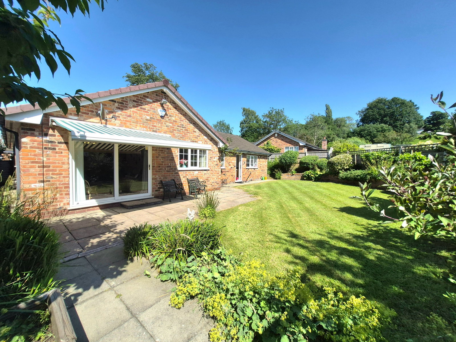Bungalow in Macclesfield