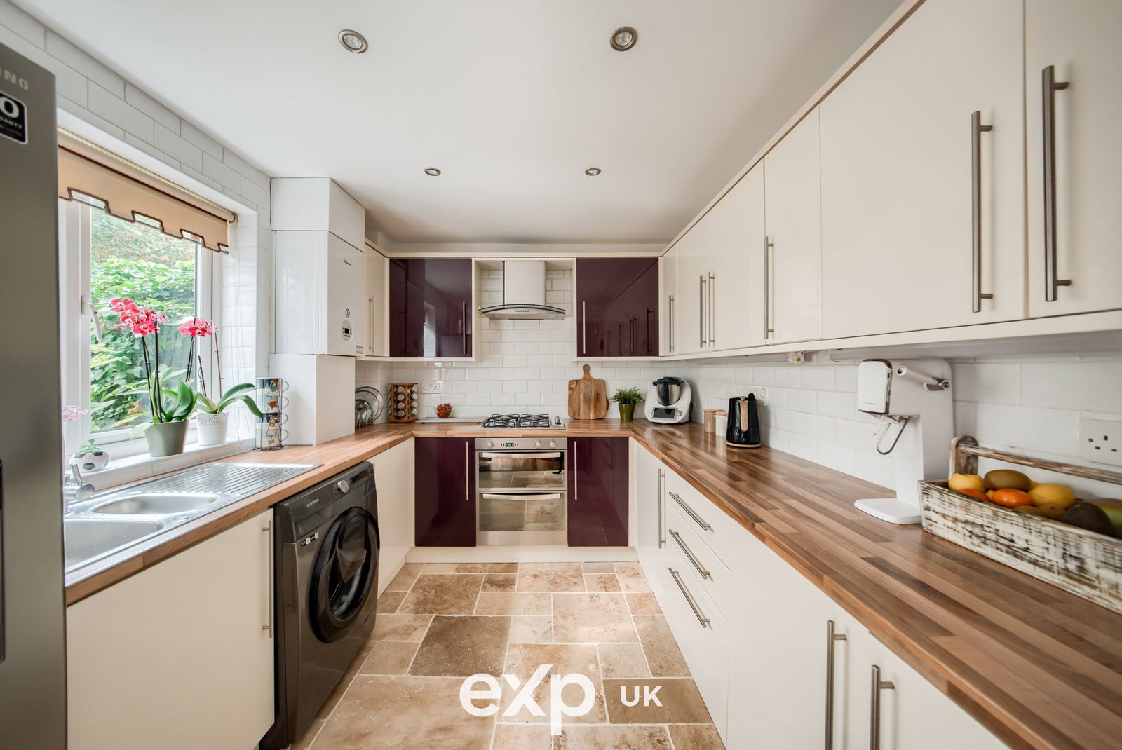 Terraced House for sale in Birmingham, Glenmore Drive, Kings Norton, Birmingham, B38 8YR, 893 m²