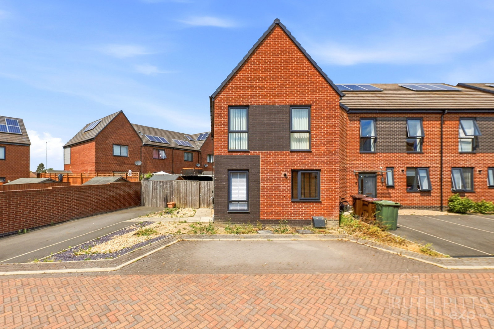 Detached House in Pontefract