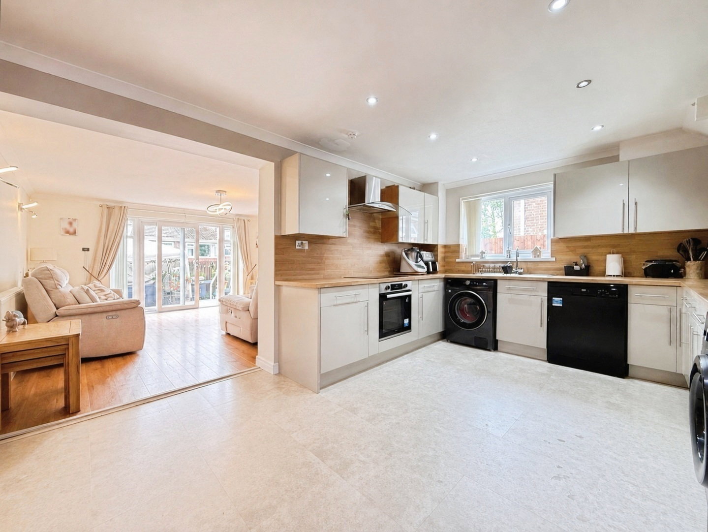 Semi Detached House in Swansea