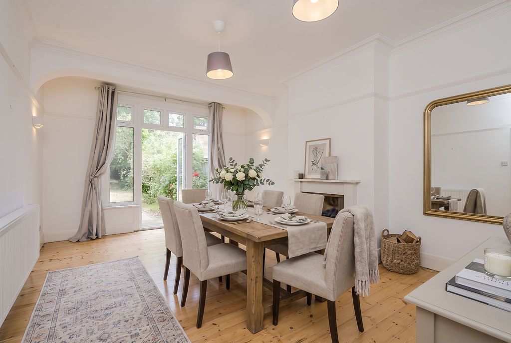 Semi Detached House in London