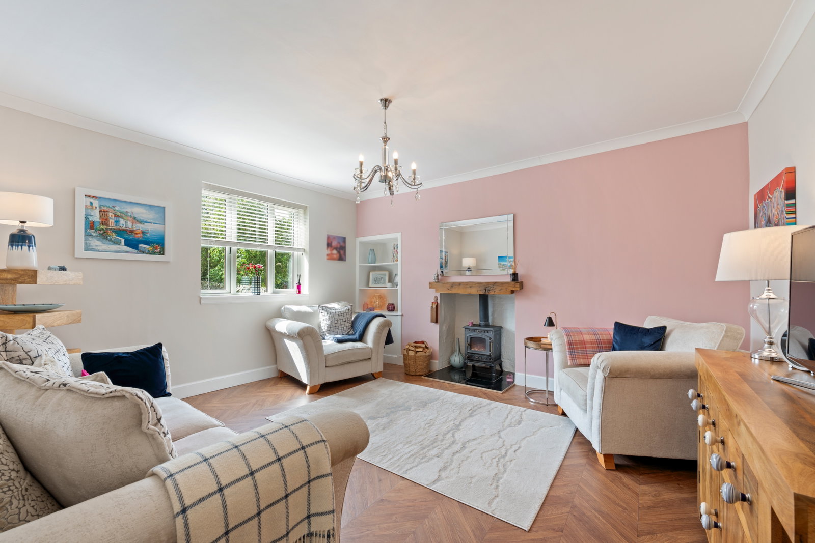 Semi Detached House in Dunfermline