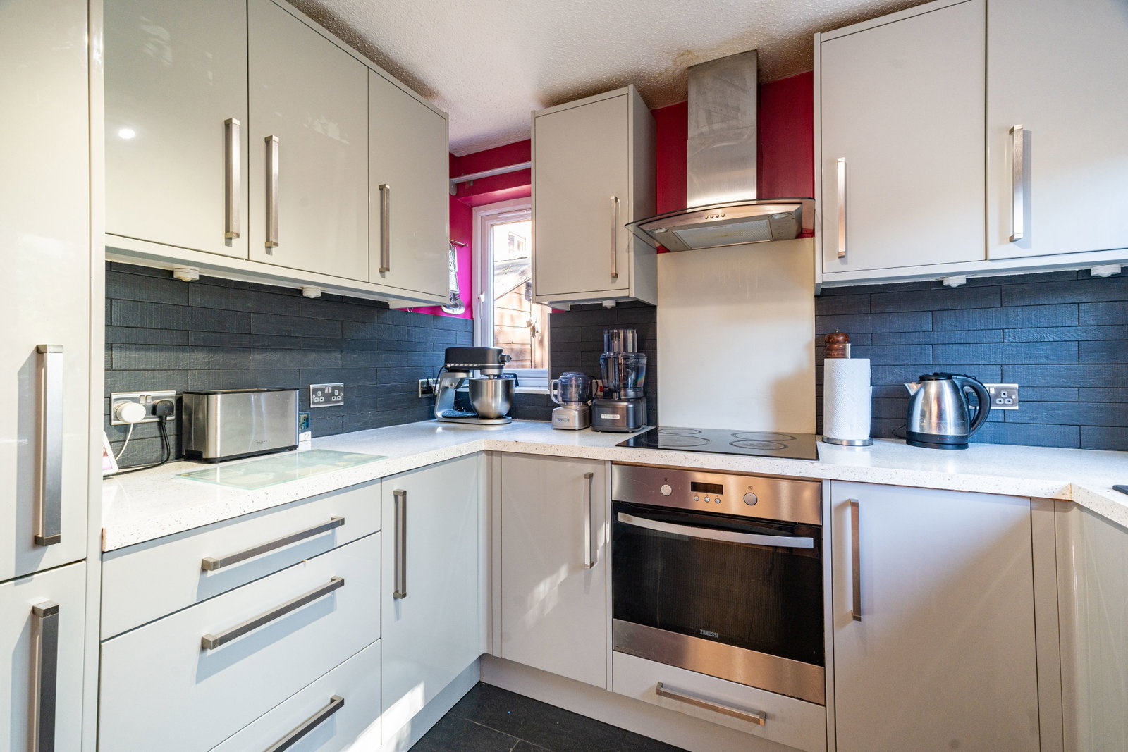 Detached House for sale in Milton Keynes, Avington, Great Holm, Milton Keynes, MK8 9DG