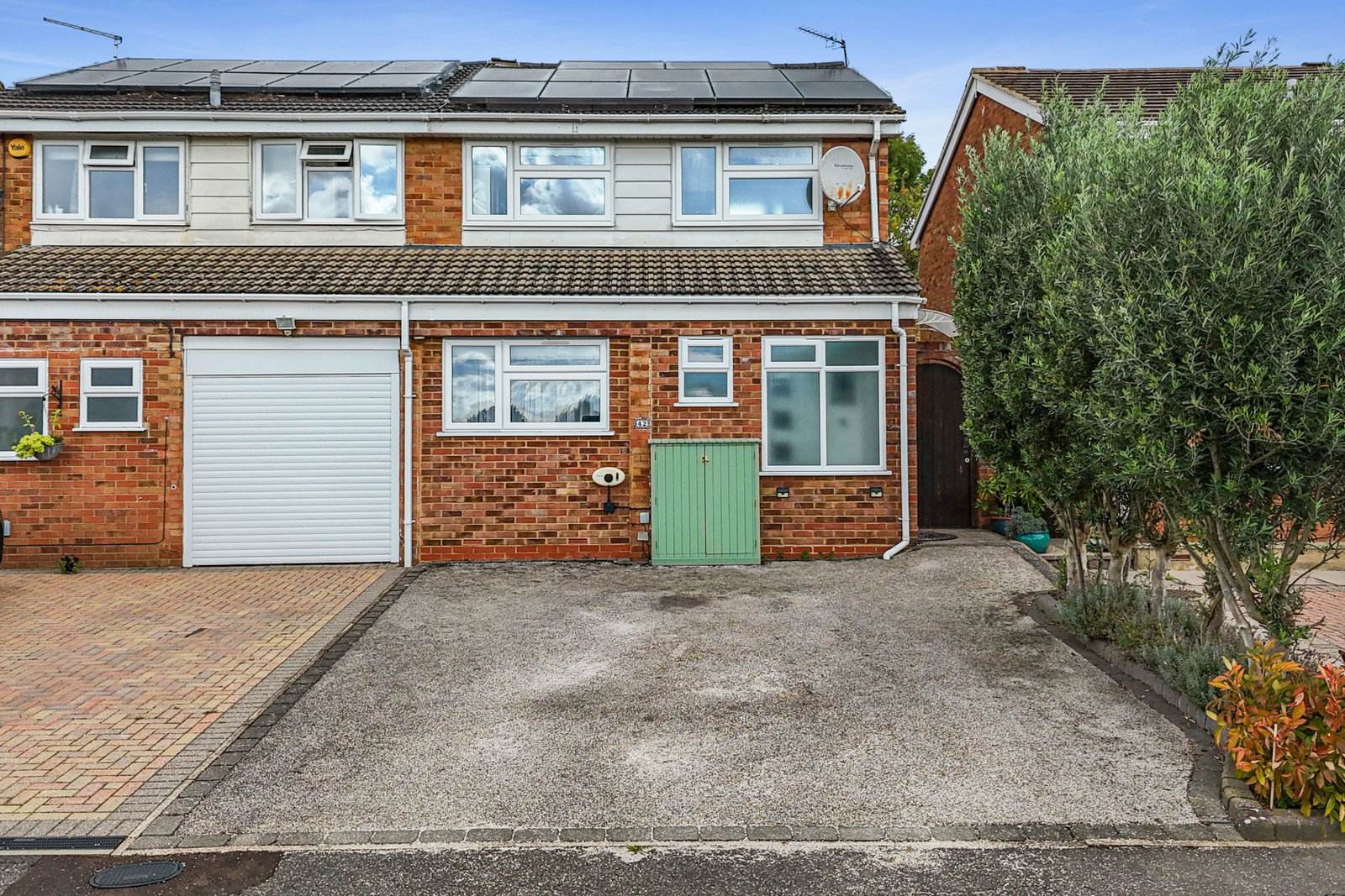 Semi Detached House for sale in Chigwell, High Meadows, Chigwell, IG7, 1162 m²