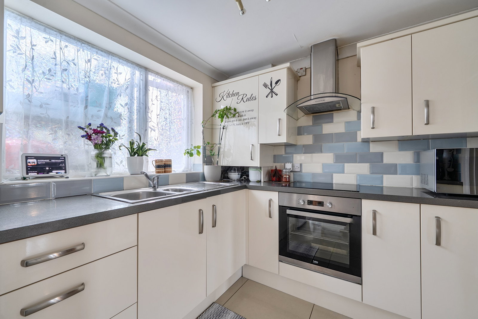 Semi Detached House in Broadstairs