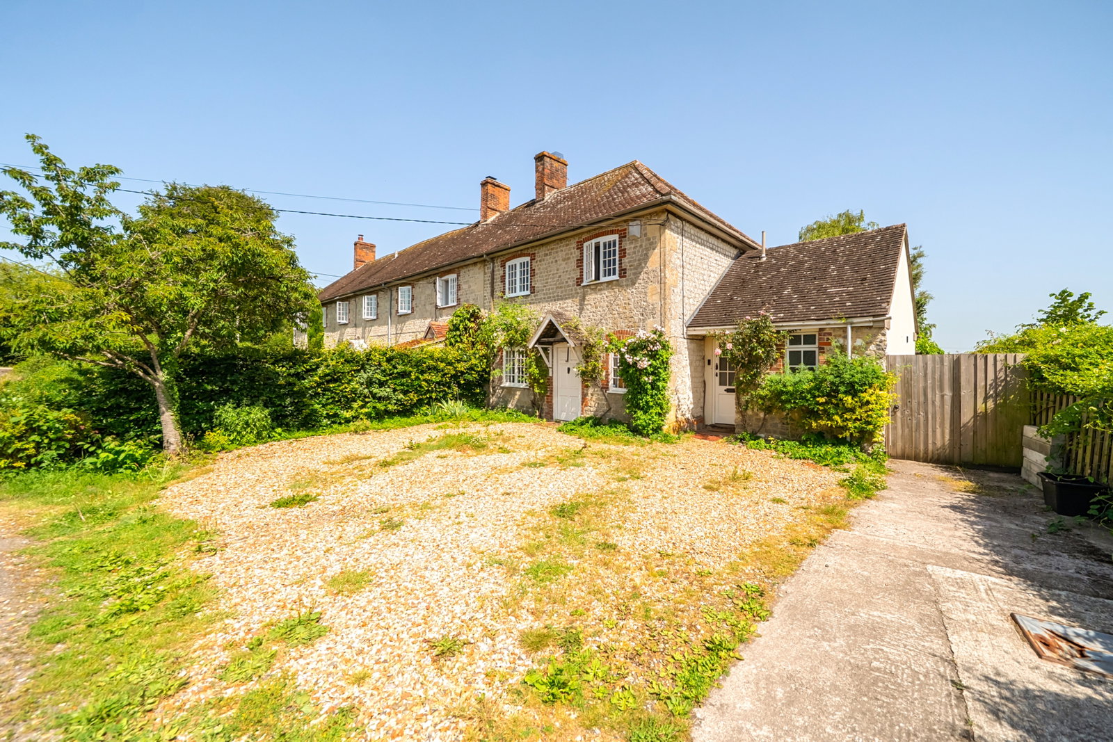 End Of Terrace House in Warminster